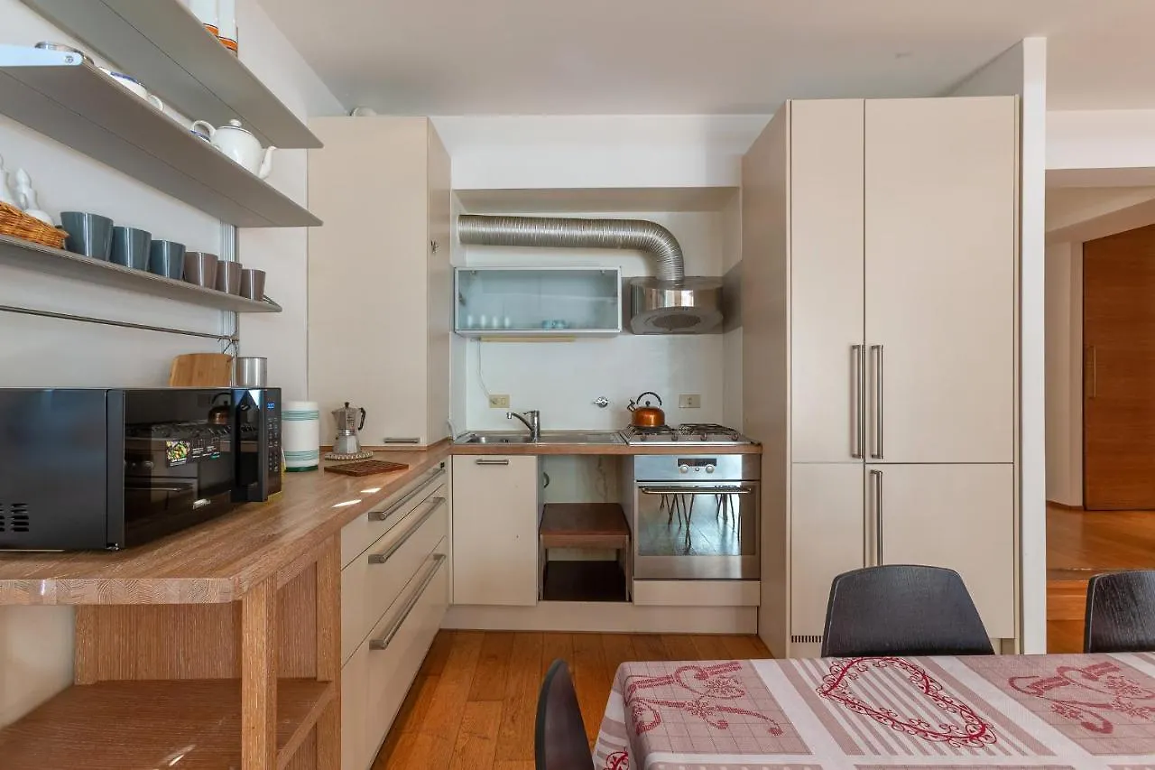 Pleasant Central Apartment With Garden Bologna