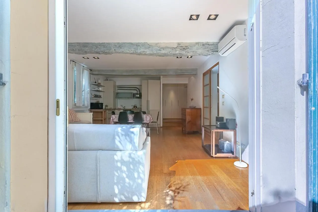 Pleasant Central Apartment With Garden Bologna Italy