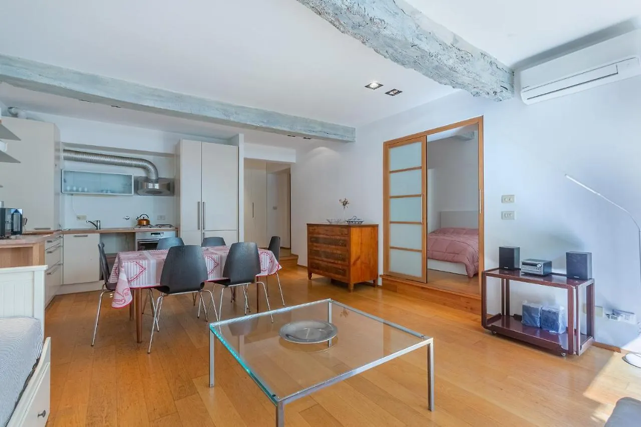 Pleasant Central Apartment With Garden Bologna