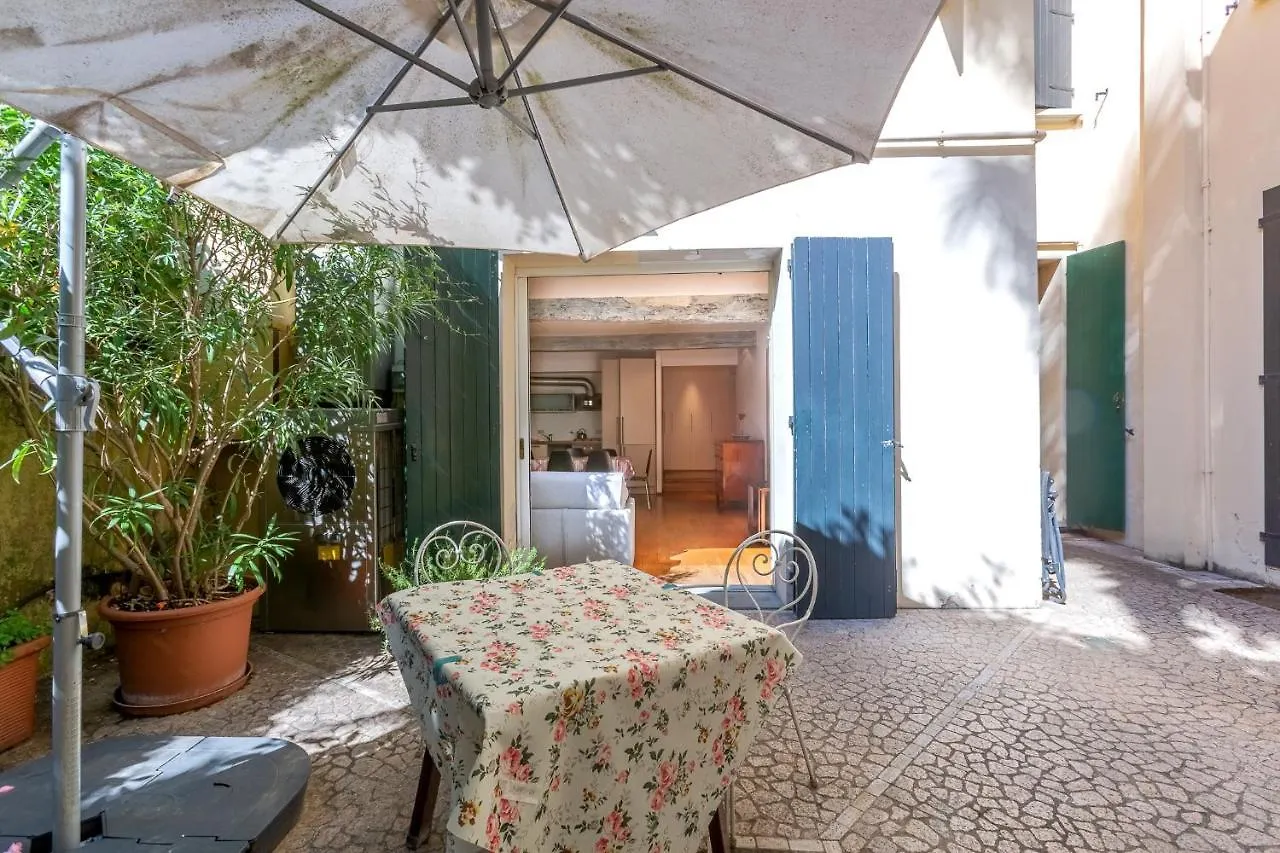 Pleasant Central Apartment With Garden Bologna